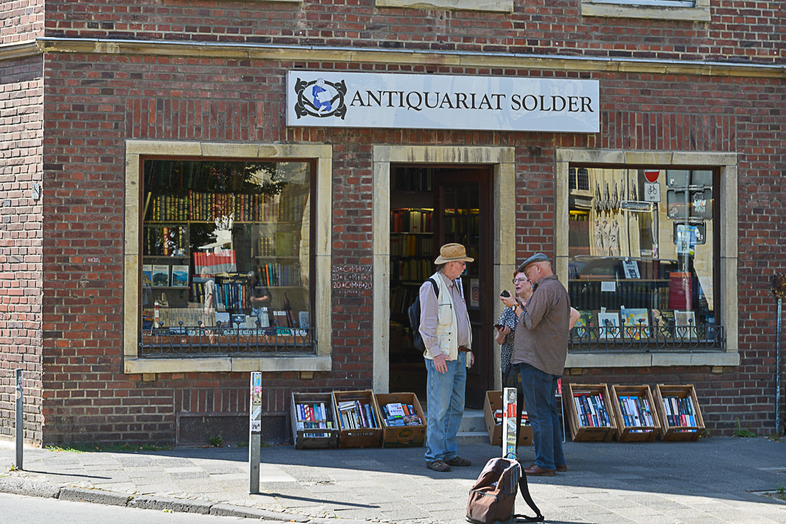 Das Antiquariat von Michael Solder, wird im Film zum Antiquariat Wilsberg. Foto: c/o Volker Ammann