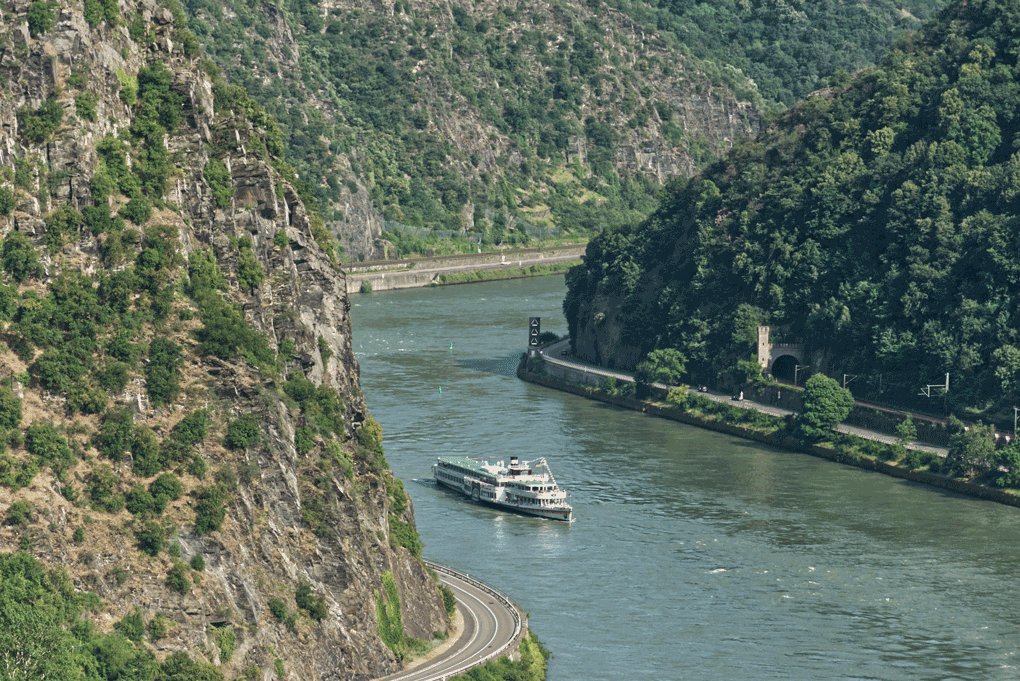 Die Loreley. Eigentliche nur ein nackter Felsen. Foto: ©Pixabay, Claudia Döhring Die Loreley. Eigentliche nur ein nackter Felsen. Foto: ©Pixabay, Claudia Döhring