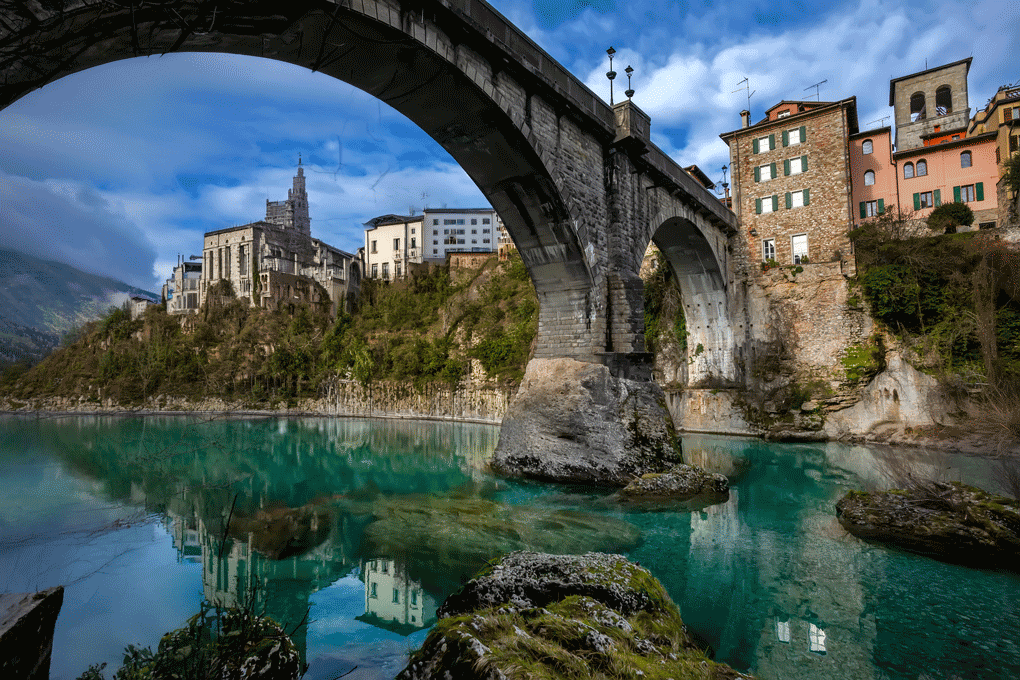 Teuefelsbrücke "Cividale del Friuli". Foto: ©AdobeStock, Fulcanelli Teuefelsbrücke "Cividale del Friuli". Foto: ©AdobeStock, Fulcanelli