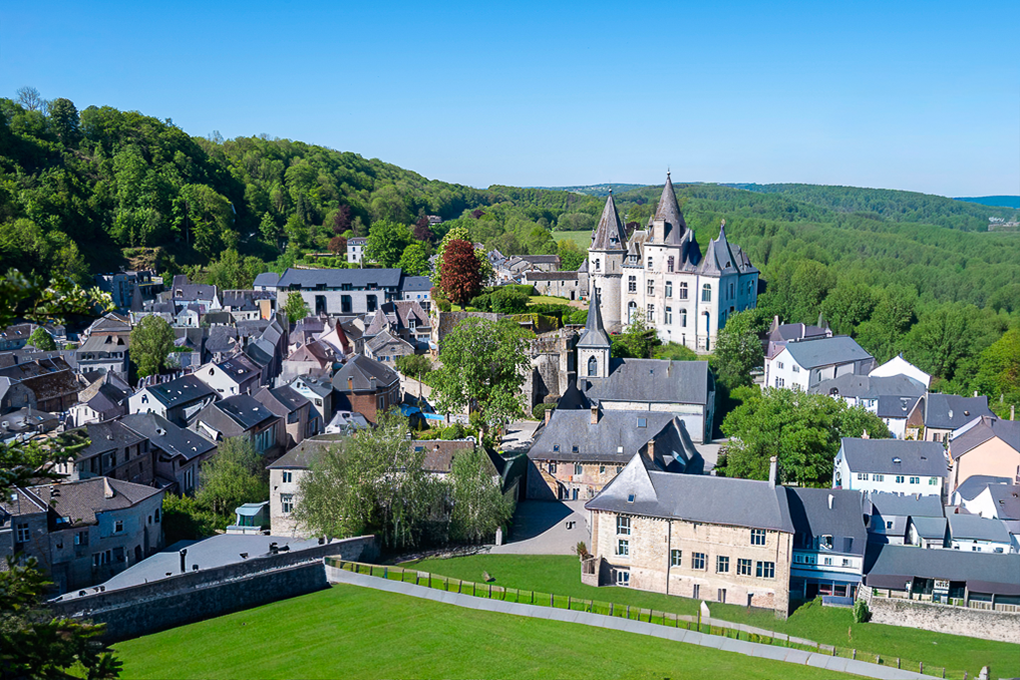 Angeblich die kleinste Stadt der Welt: Durbuy, Foto: ©AdobeStock, Martin Angeblich die kleinste Stadt der Welt: Durbuy, Foto: ©AdobeStock, Martin